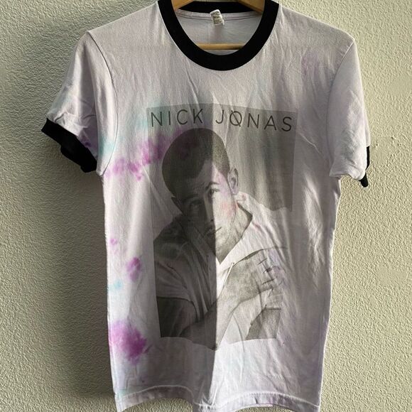 Nick Jonas Tour 2016 Official Dates On Back Dyed White T-Shirt Men's Small - Picture 1 of 5